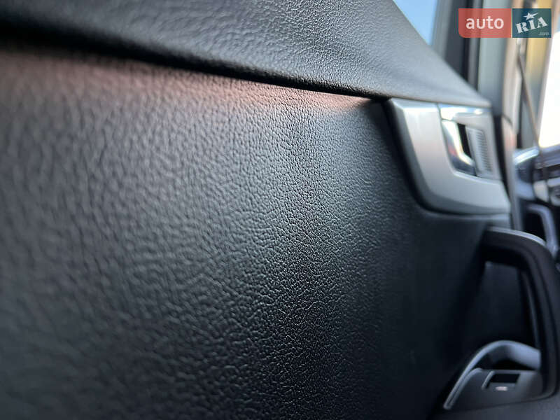 Седан Audi A4 2017 в Львове