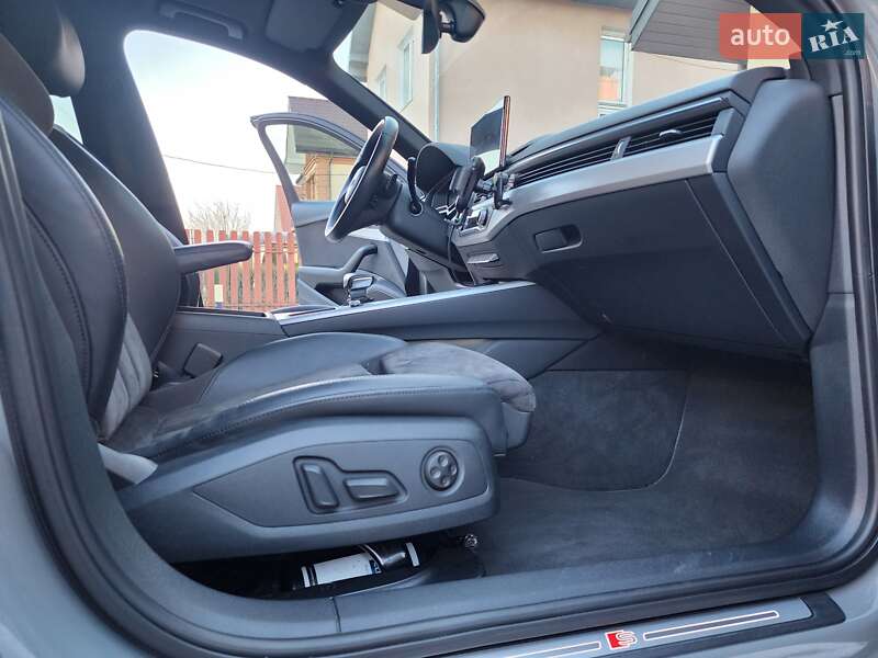 Універсал Audi A4 2019 в Івано-Франківську