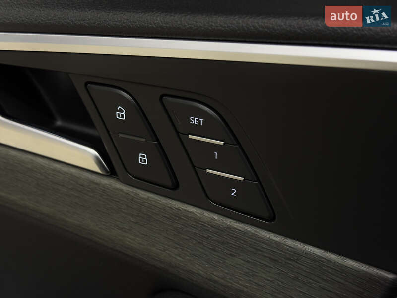 Седан Audi A4 2018 в Николаеве