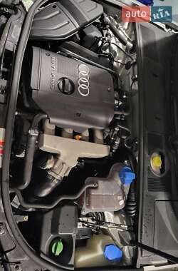 Седан Audi A4 2001 в Апостоловому