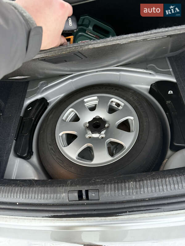 Седан Audi A4 2002 в Чугуєві фото 18 Седан Audi A4 2002 в Чугуєві