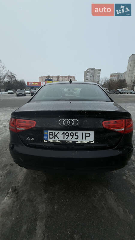 Седан Audi A4 2013 в Ізюмі