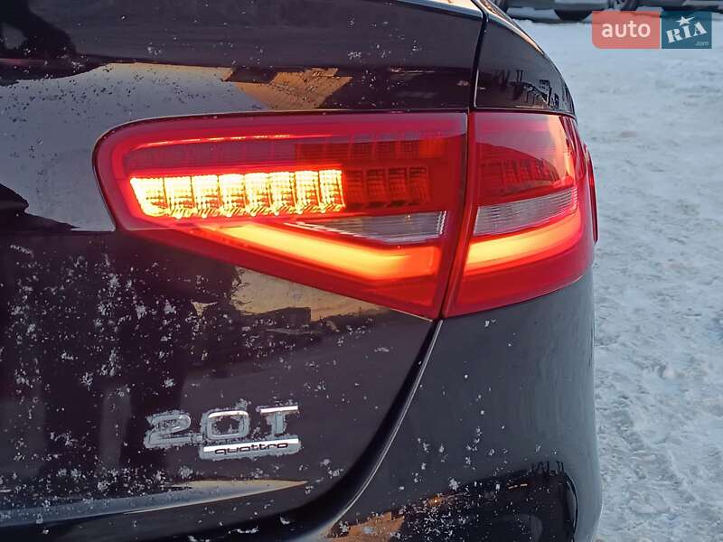 Седан Audi A4 2014 в Львове