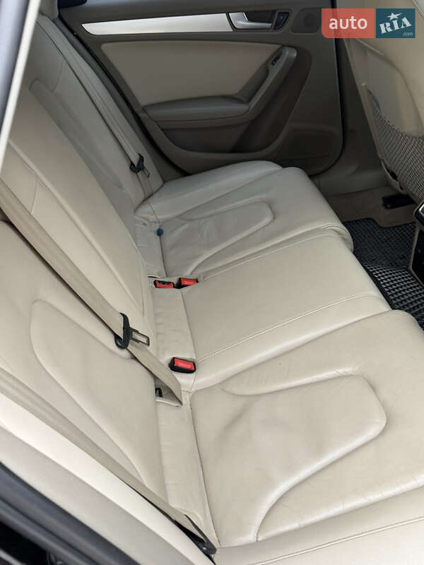 Седан Audi A4 2011 в Косове фото 15 Седан Audi A4 2011 в Косове