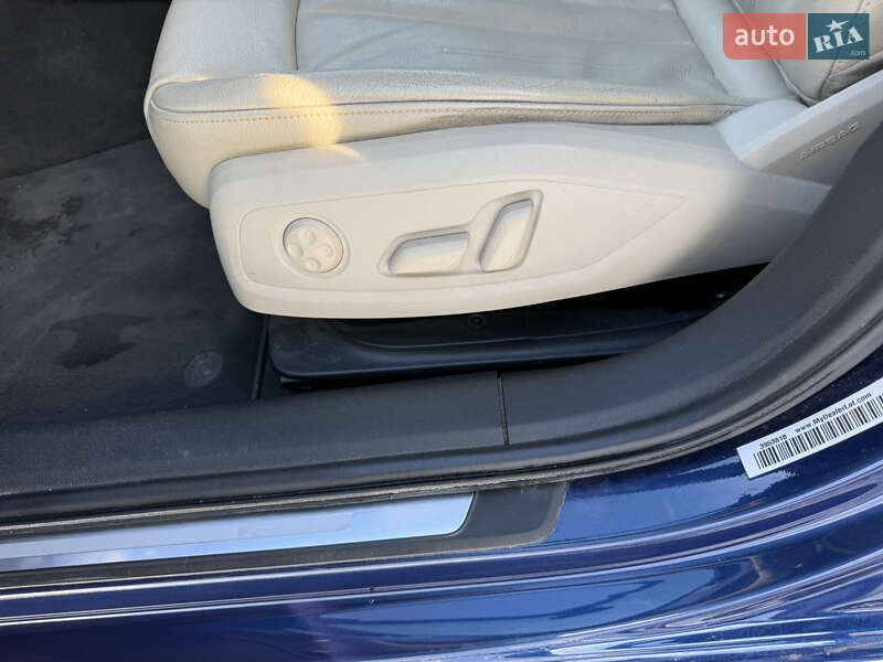 Седан Audi A4 2017 в Львове