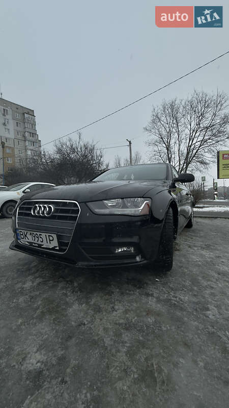 Седан Audi A4 2013 в Ізюмі