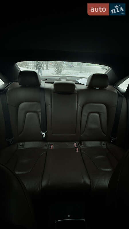 Седан Audi A4 2013 в Ізюмі