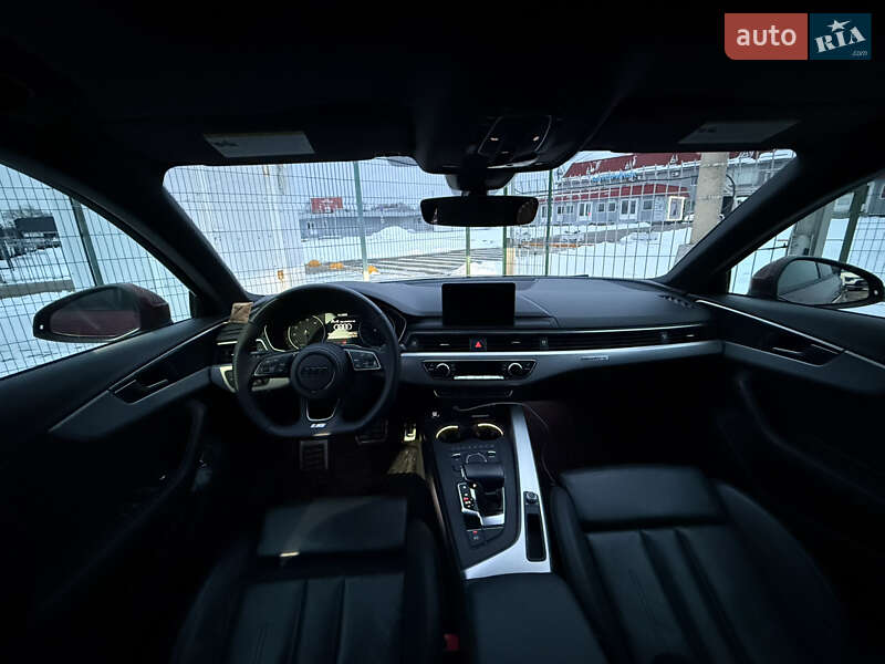 Седан Audi A4 2017 в Києві