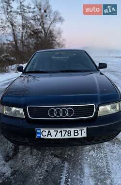 Седан Audi A4 1996 в Черкассах