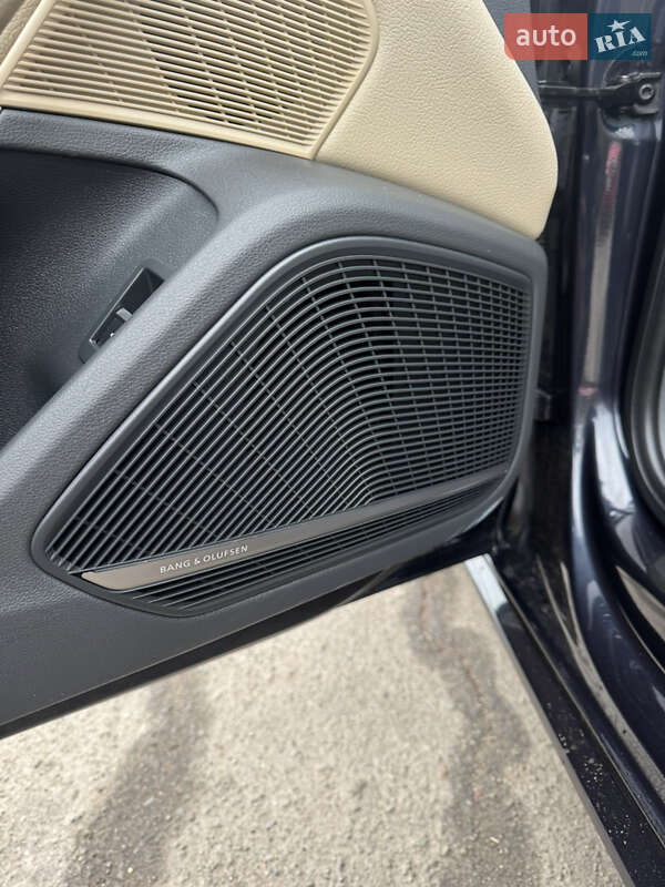 Седан Audi A4 2018 в Києві