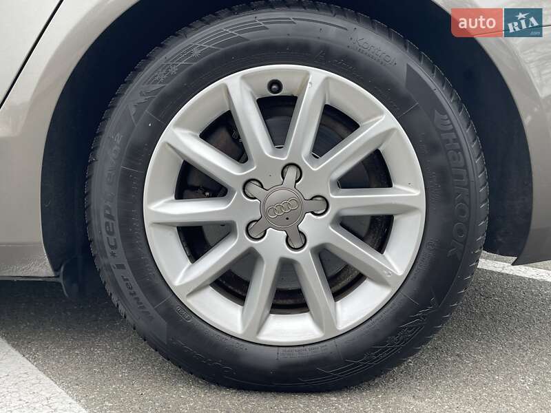 Универсал Audi A4 2015 в Киеве фото 13 Универсал Audi A4 2015 в Киеве