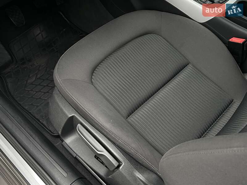 Универсал Audi A4 2015 в Киеве фото 25 Универсал Audi A4 2015 в Киеве