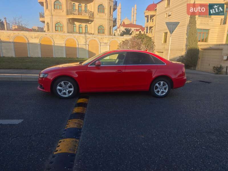 Седан Audi A4 2010 в Киеве