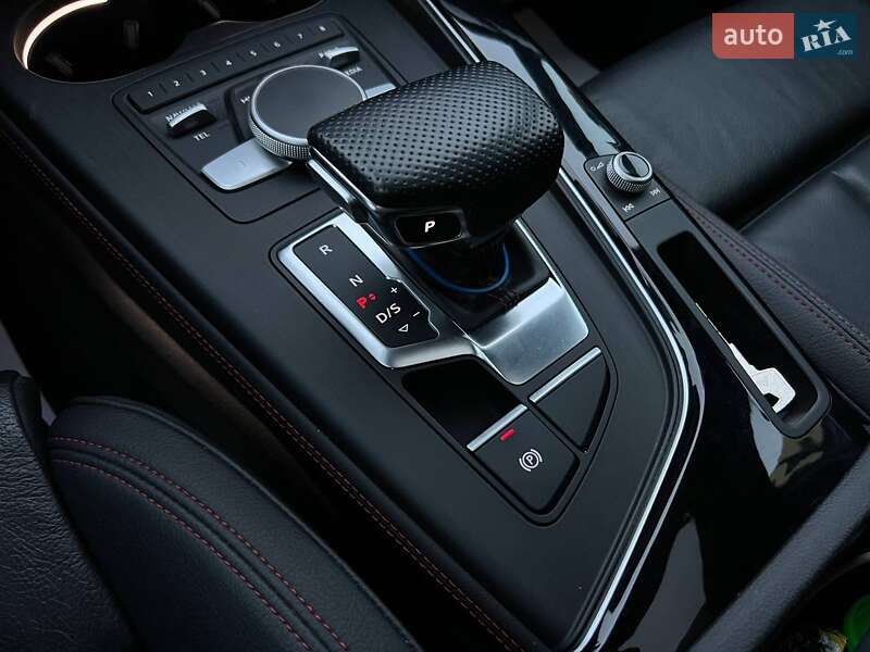 Седан Audi A4 2017 в Івано-Франківську