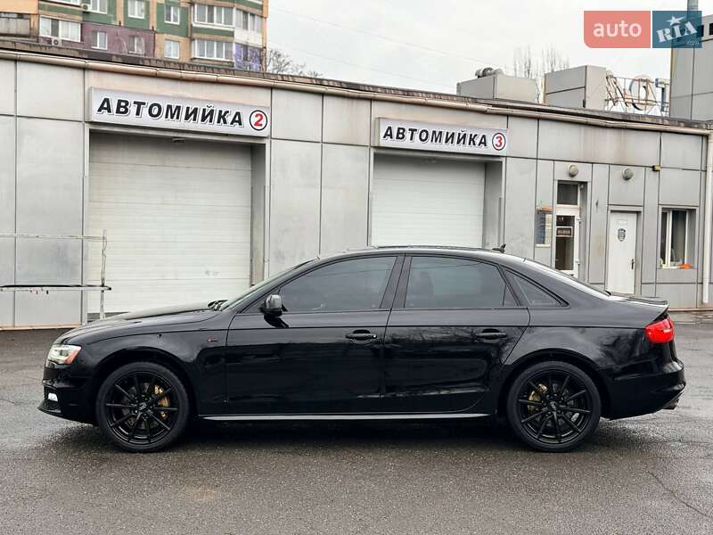Седан Audi A4 2014 в Кривом Роге