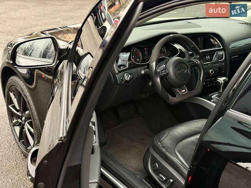 Седан Audi A4 2014 в Кривом Роге