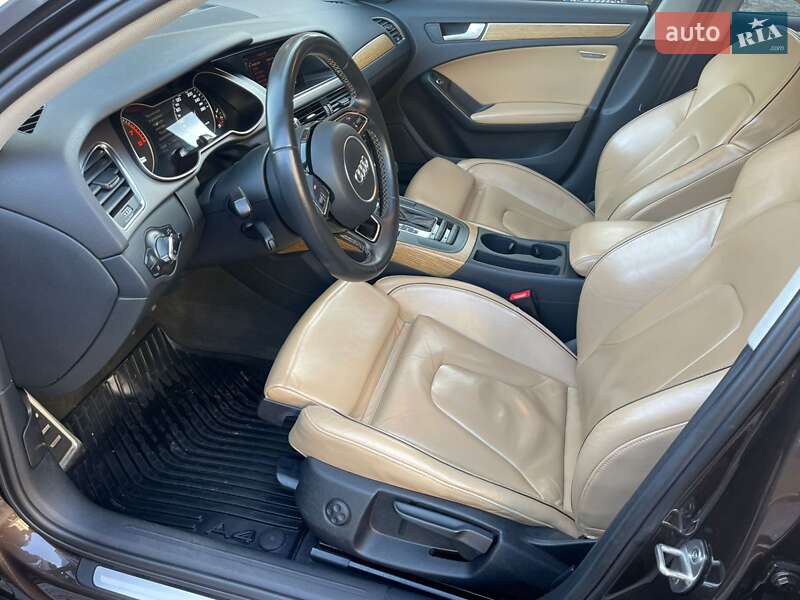 Седан Audi A4 2013 в Одессе