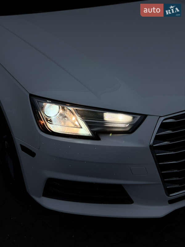 Седан Audi A4 2016 в Тернополе