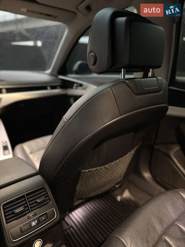 Седан Audi A4 2016 в Тернополе