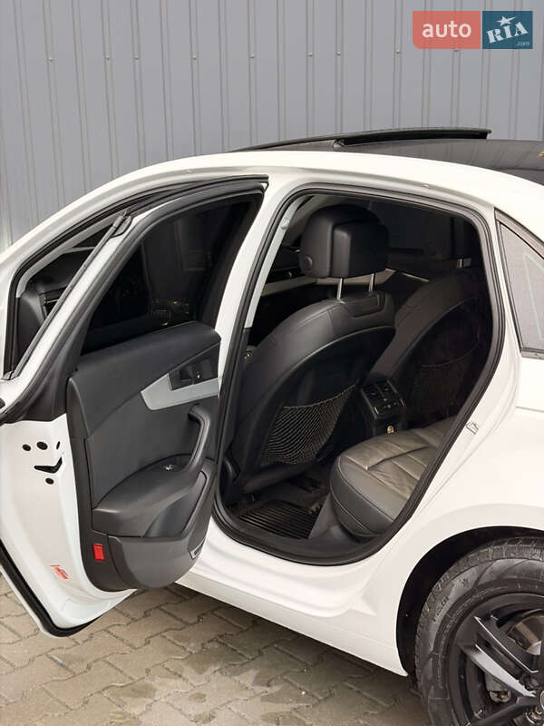 Седан Audi A4 2016 в Тернополе