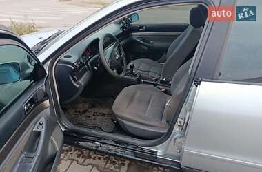 Седан Audi A4 1998 в Одессе