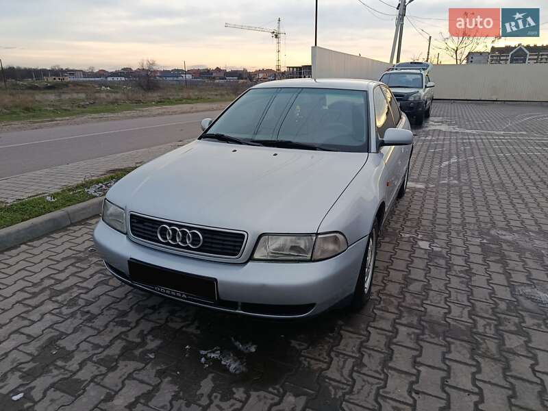 Audi A4 1998