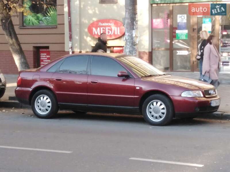 Седан Audi A4 1999 в Івано-Франківську