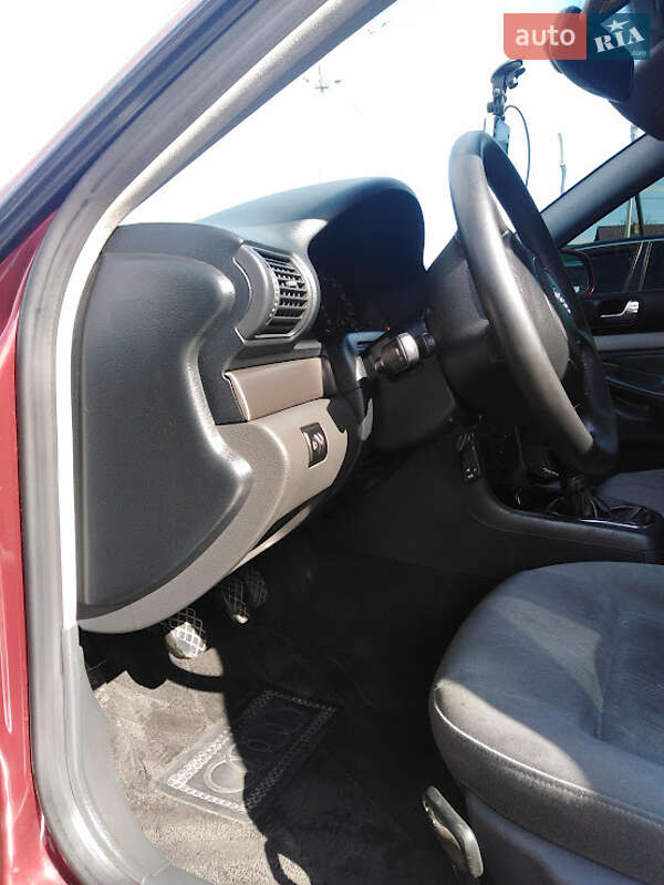 Седан Audi A4 1999 в Івано-Франківську