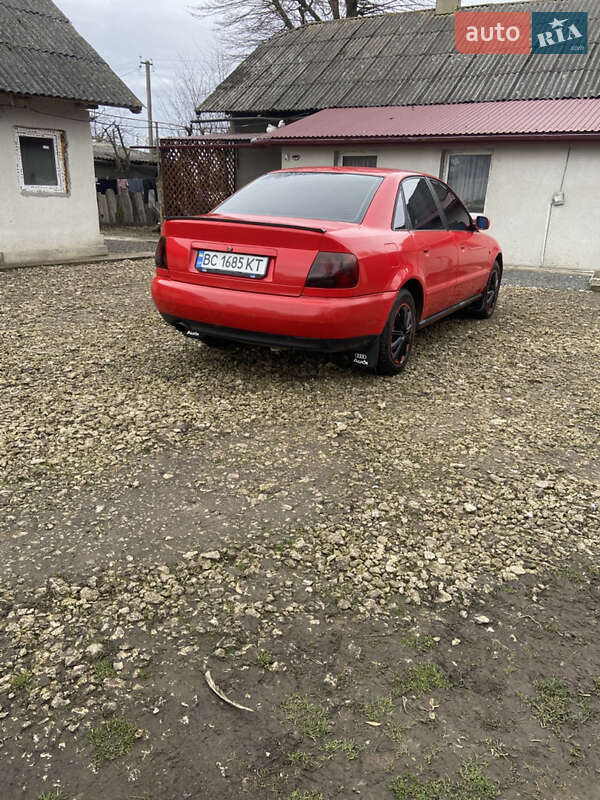 Седан Audi A4 1995 в Тернополе