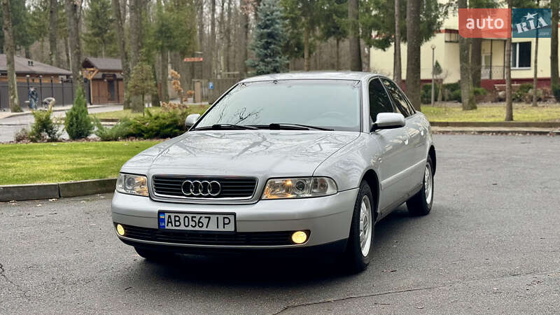 Седан Audi A4 2000 в Виннице