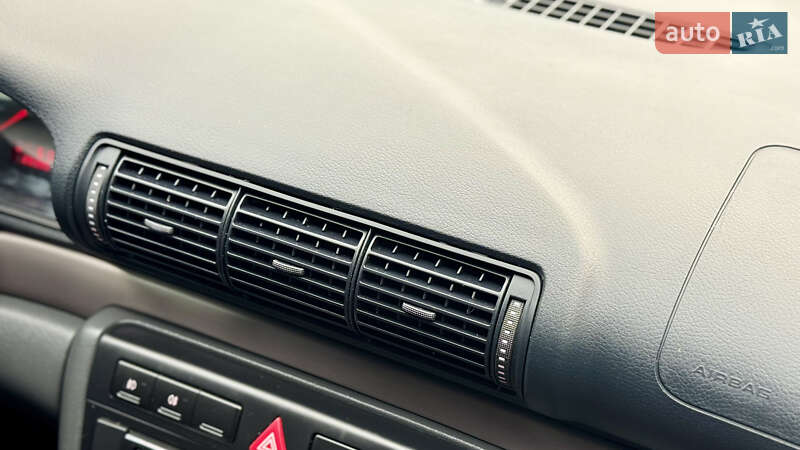 Седан Audi A4 2000 в Виннице