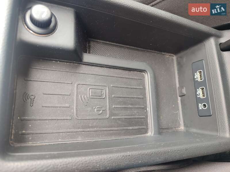 Универсал Audi A4 2016 в Хмельницком