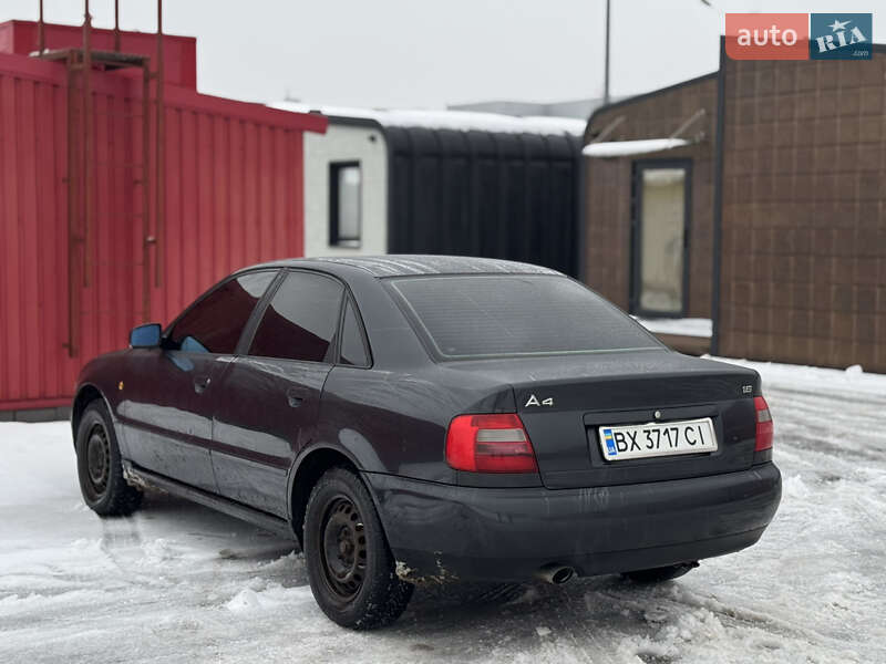 Седан Audi A4 1999 в Києві