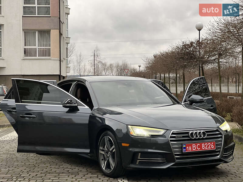 Седан Audi A4 2018 в Ивано-Франковске