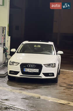 Седан Audi A4 2012 в Львове