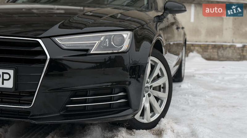 Седан Audi A4 2015 в Киеве