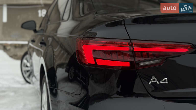 Седан Audi A4 2015 в Киеве
