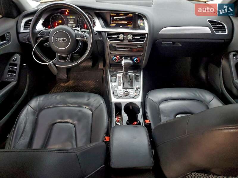 Седан Audi A4 2016 в Львове