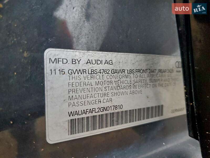 Седан Audi A4 2016 в Львове