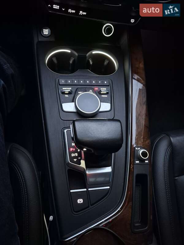 Седан Audi A4 2016 в Киеве фото 33 Седан Audi A4 2016 в Киеве