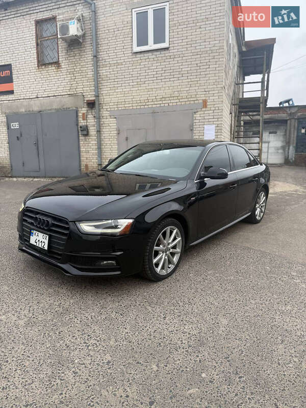 Седан Audi A4 2015 в Киеве