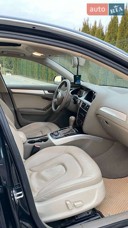 Седан Audi A4 2012 в Одессе