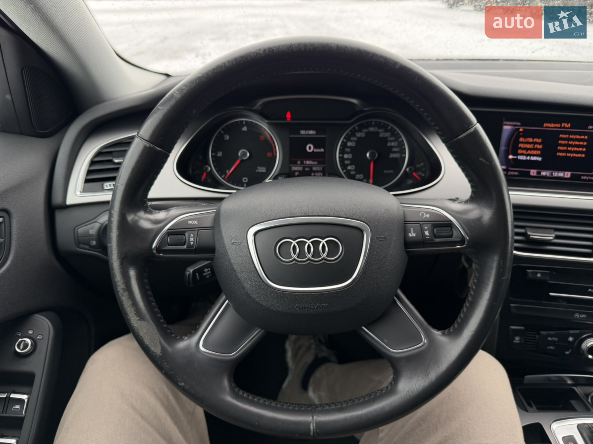 2012 Audi A4 - мініатюра 10