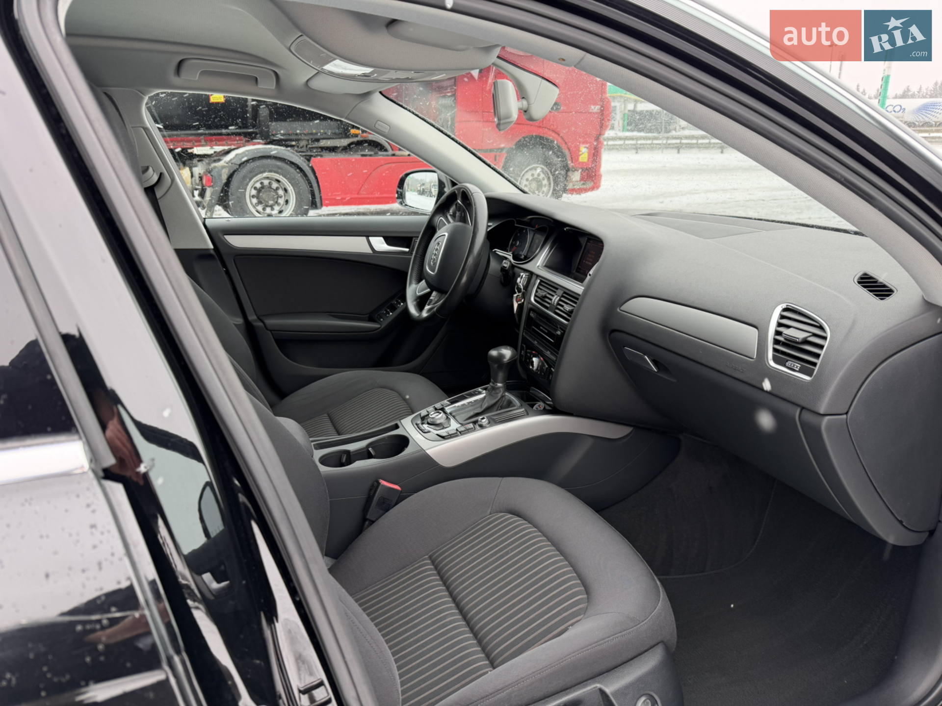 2012 Audi A4 - мініатюра 15