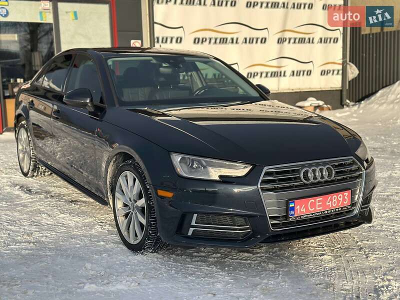Седан Audi A4 2018 в Львове