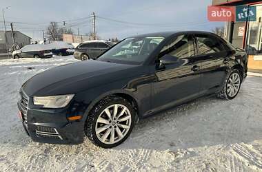 Седан Audi A4 2018 в Львове