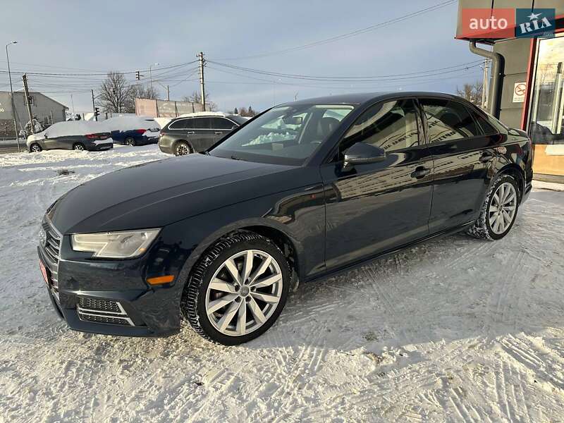 Седан Audi A4 2018 в Львове