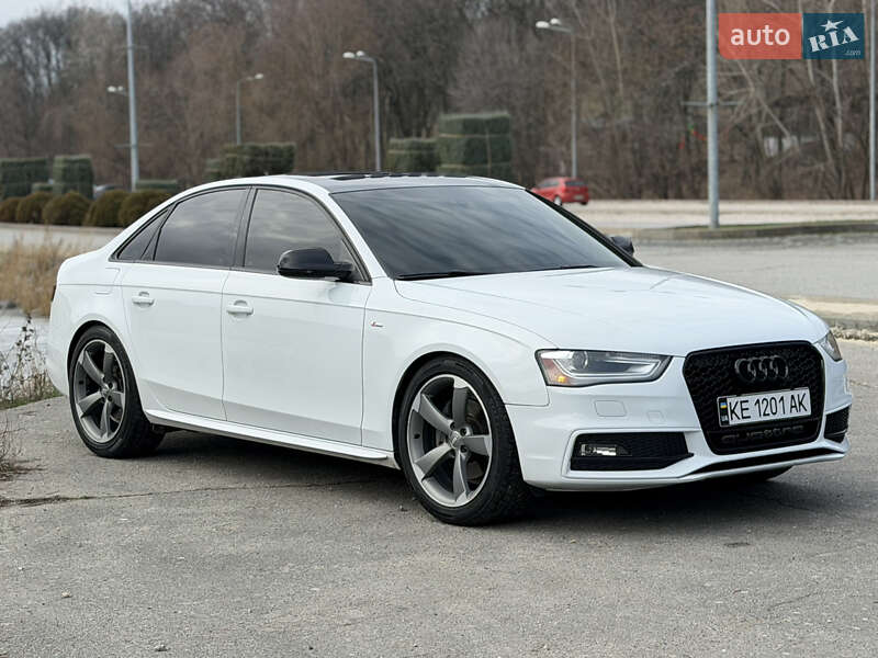 Седан Audi A4 2013 в Днепре