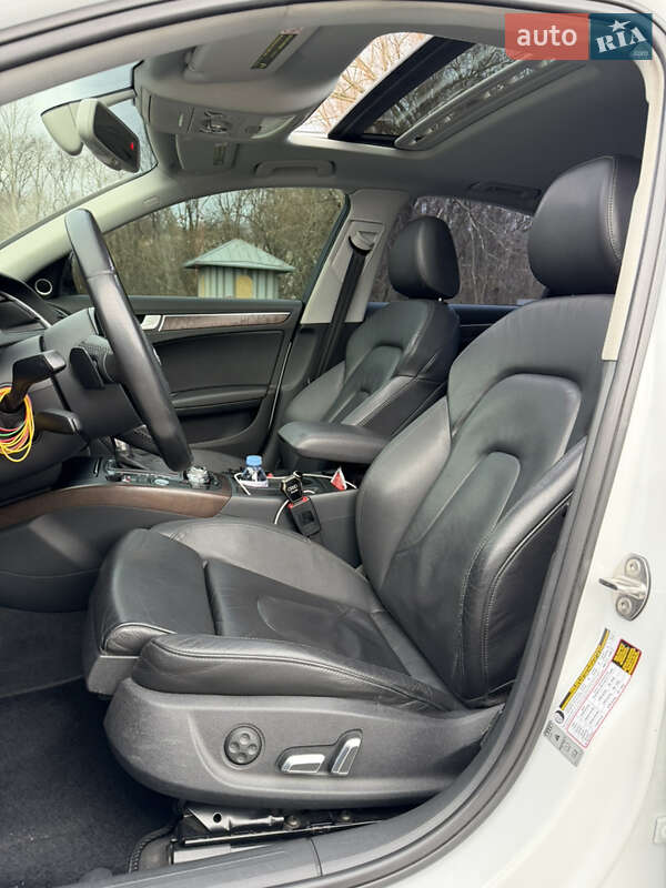 Седан Audi A4 2013 в Днепре