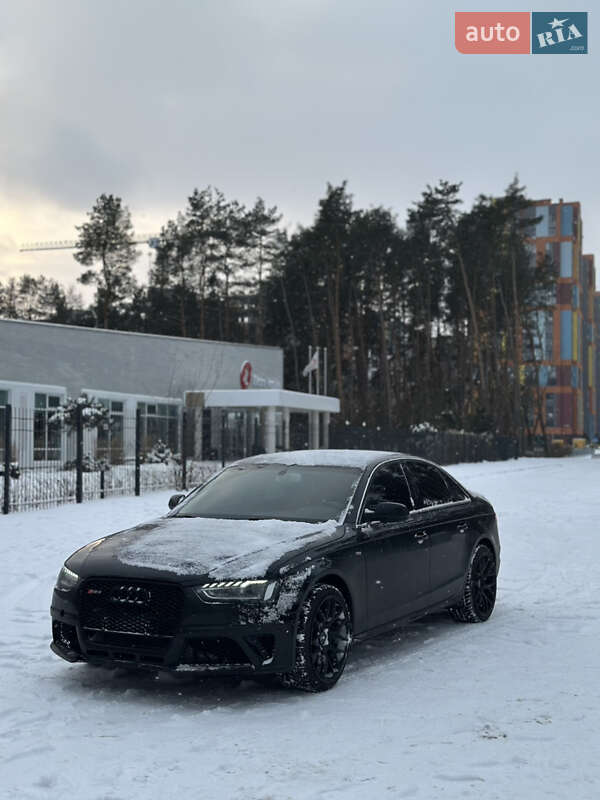 Седан Audi A4 2013 в Житомире